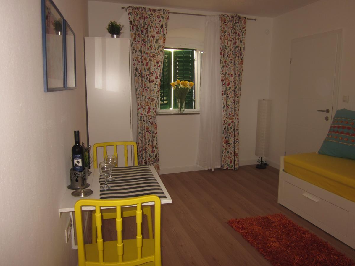 Apartment On The Square Makarska Extérieur photo