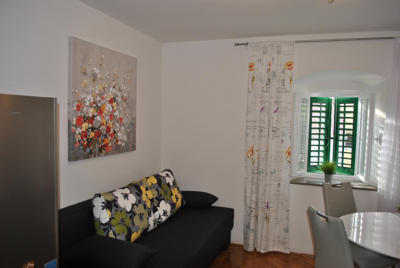 Apartment On The Square Makarska Extérieur photo