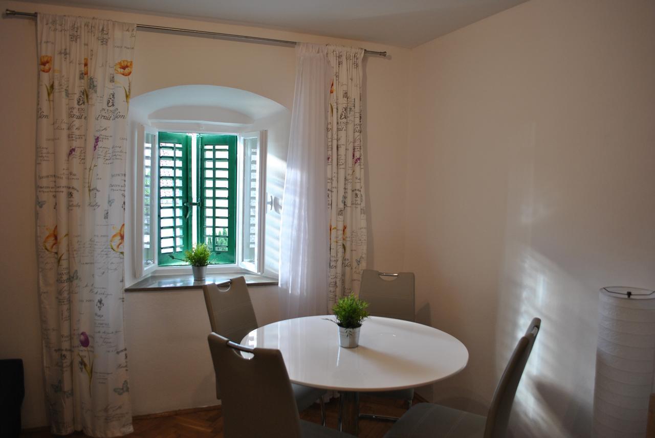 Apartment On The Square Makarska Extérieur photo