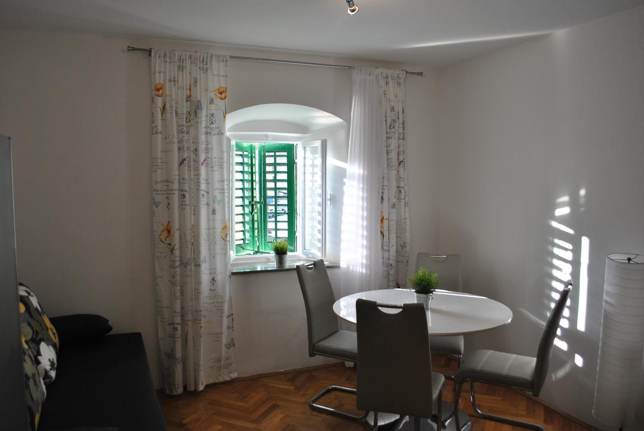 Apartment On The Square Makarska Extérieur photo