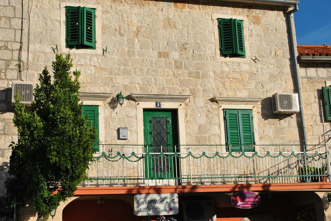 Apartment On The Square Makarska Extérieur photo