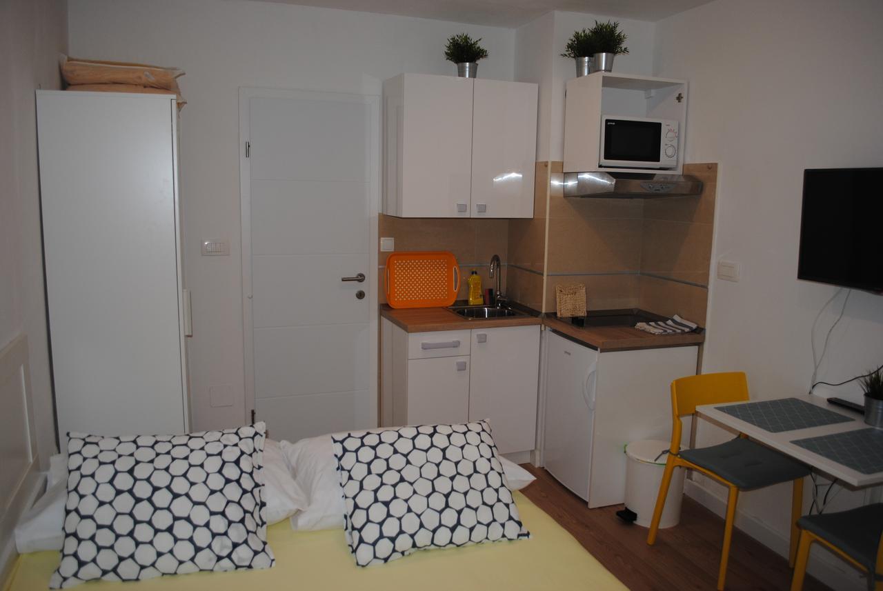 Apartment On The Square Makarska Extérieur photo